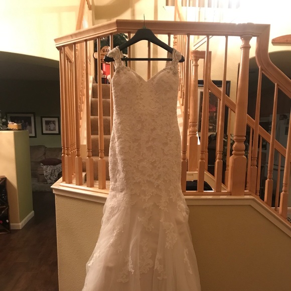 Justine Alexander Wedding Dress